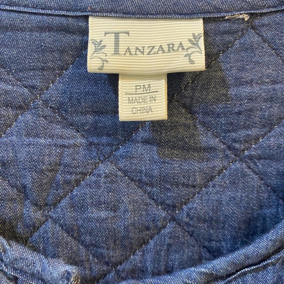 Petite medium Quilted indigo blue jacket. - Picture 3 of 13